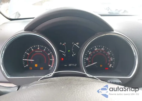 2010 Toyota Highlander Base V6 из США, поврежденный, VIN 5TDBK3EH3AS023788